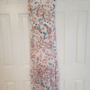 Beautiful High-Low Sleeveless Dress With A Keyhole Chest (XL)